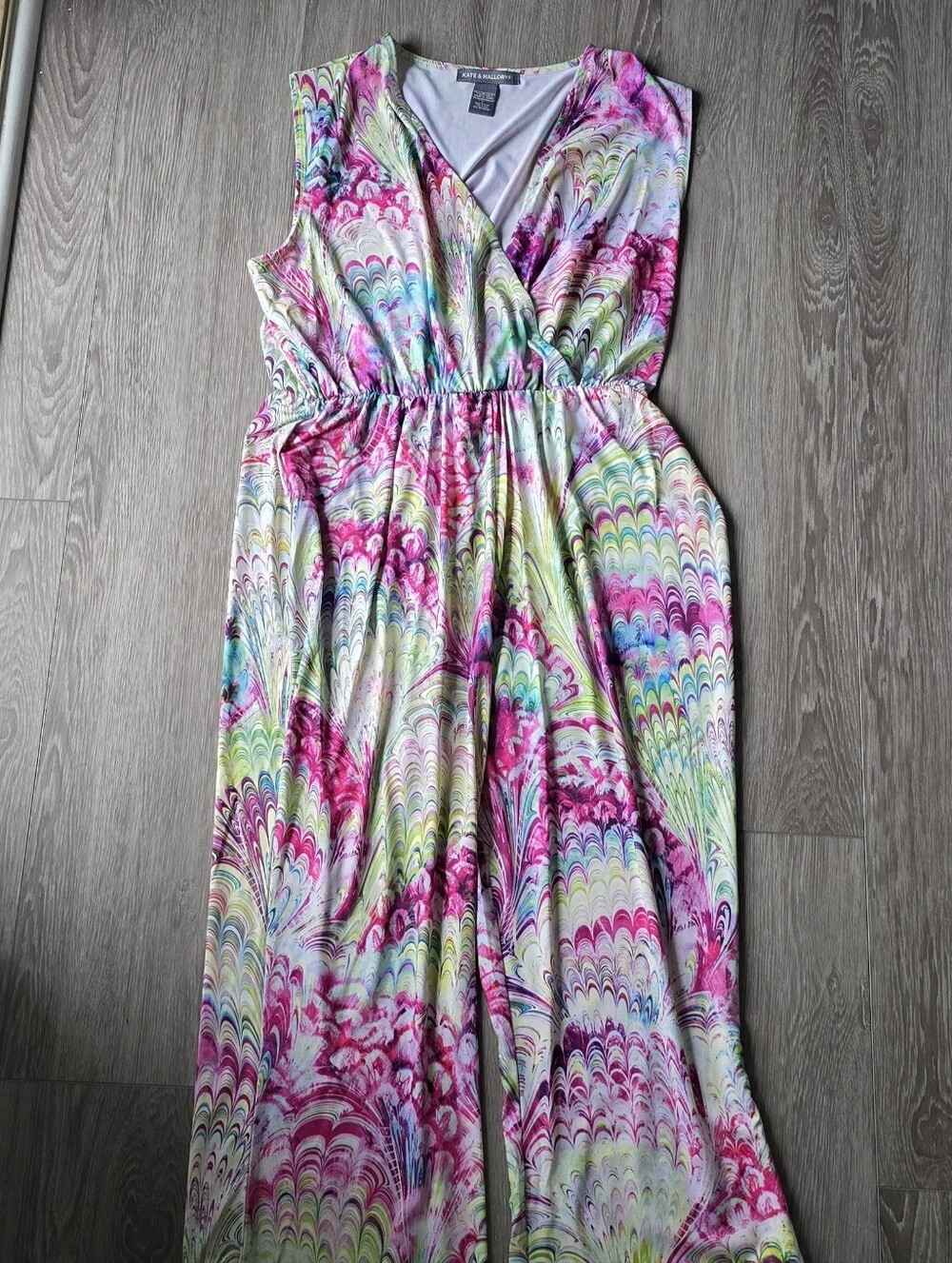 Kate & Mallory Psychedelic Marble Print Botanical Jumpsuit V-Neck Sleeveless L